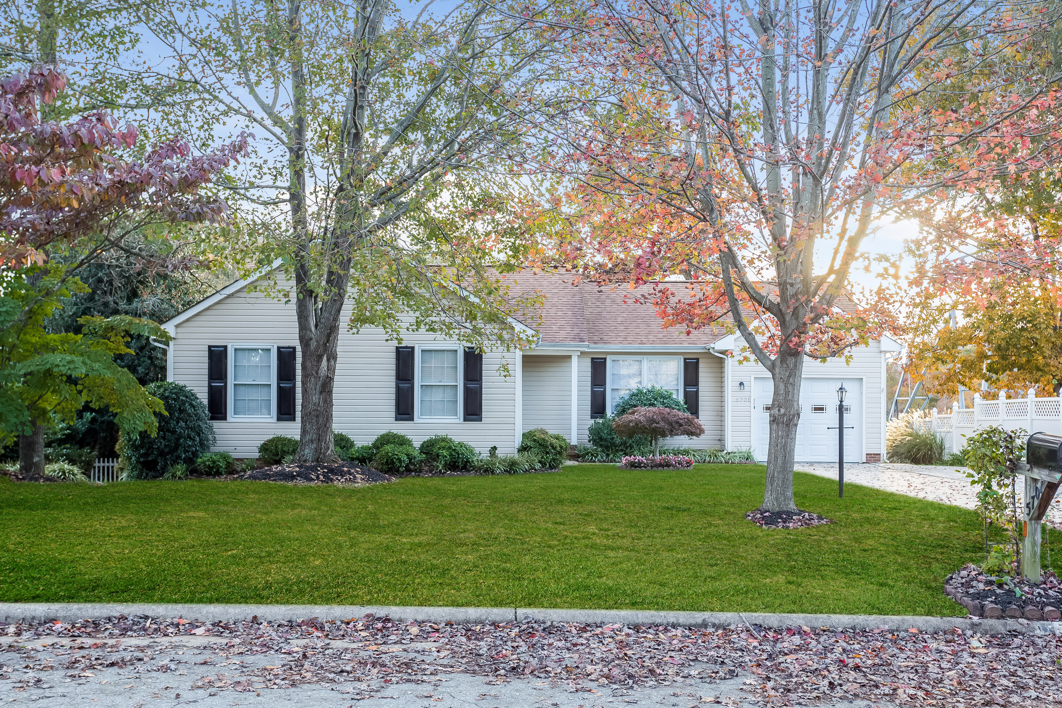 5701 Chinaberry Pl Greensboro, NC 27405